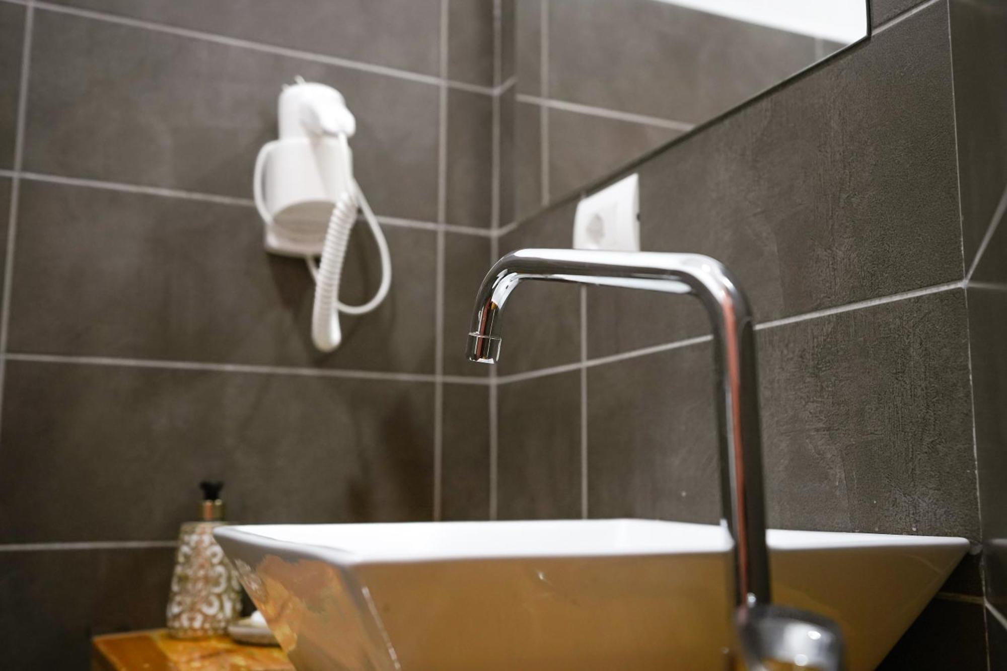 Ora Apartment Gjirokastër Buitenkant foto