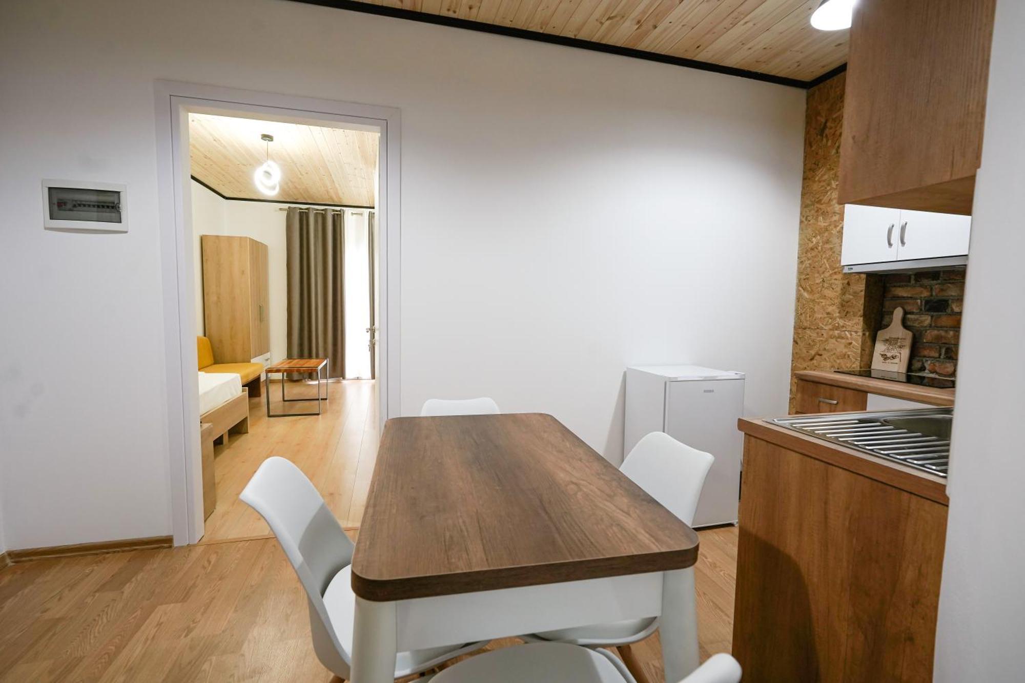 Ora Apartment Gjirokastër Buitenkant foto